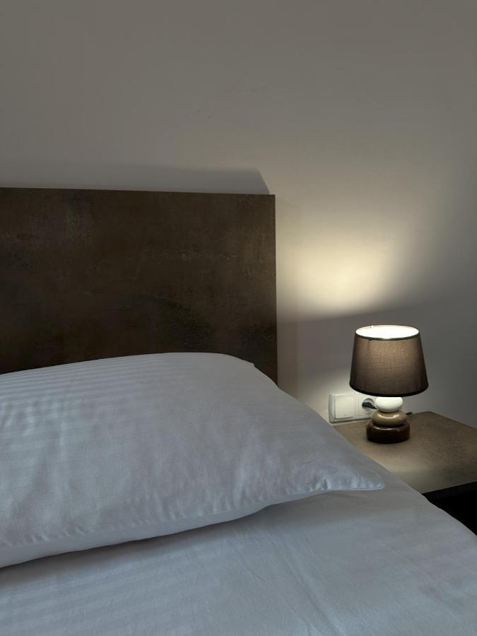 Bina N28 Hotel Кутаиси Екстериор снимка